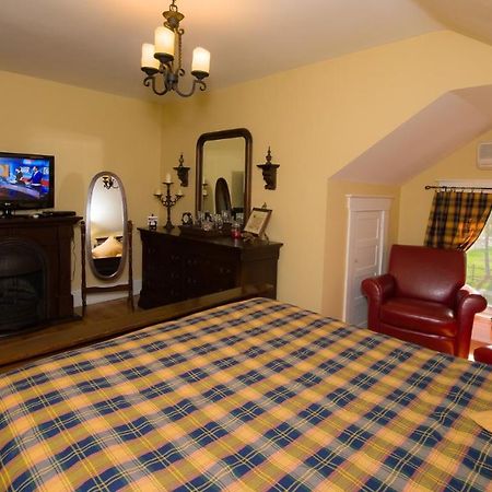 Talwood Manor B&B Port Colborne Eksteriør bilde